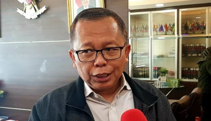 Arsul Sani Wajib Mundur dari Hakim MK Jika Terbukti Pakai Ijazah Palsu