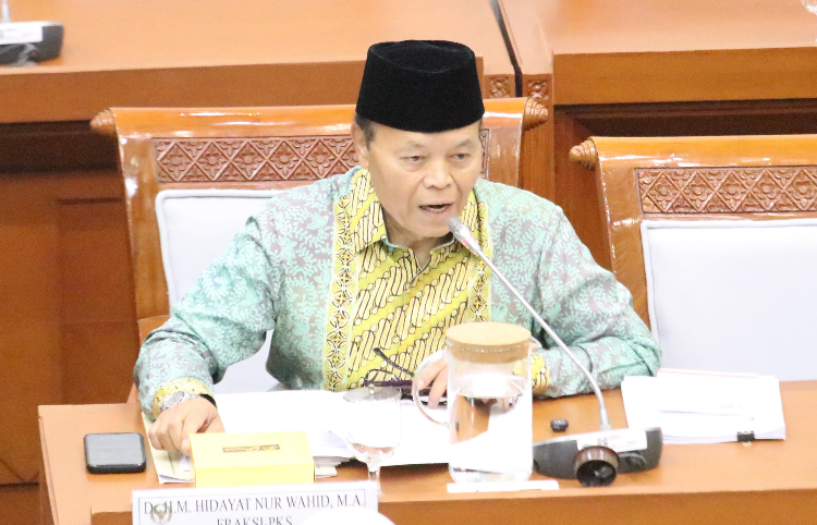 Syukuri Hadirnya Kementerian Haji dan Umrah, HNW Dukung Kepala BP Haji Jadi Menteri