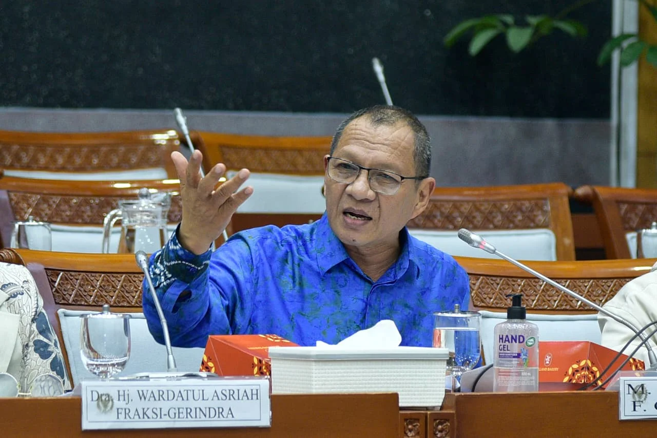 Perdana di Bawah Kementerian Baru: DPR Desak BPIH 2026 Turun Drastis, Husni Harap Masalah Haji 2025 Tidak Terulang