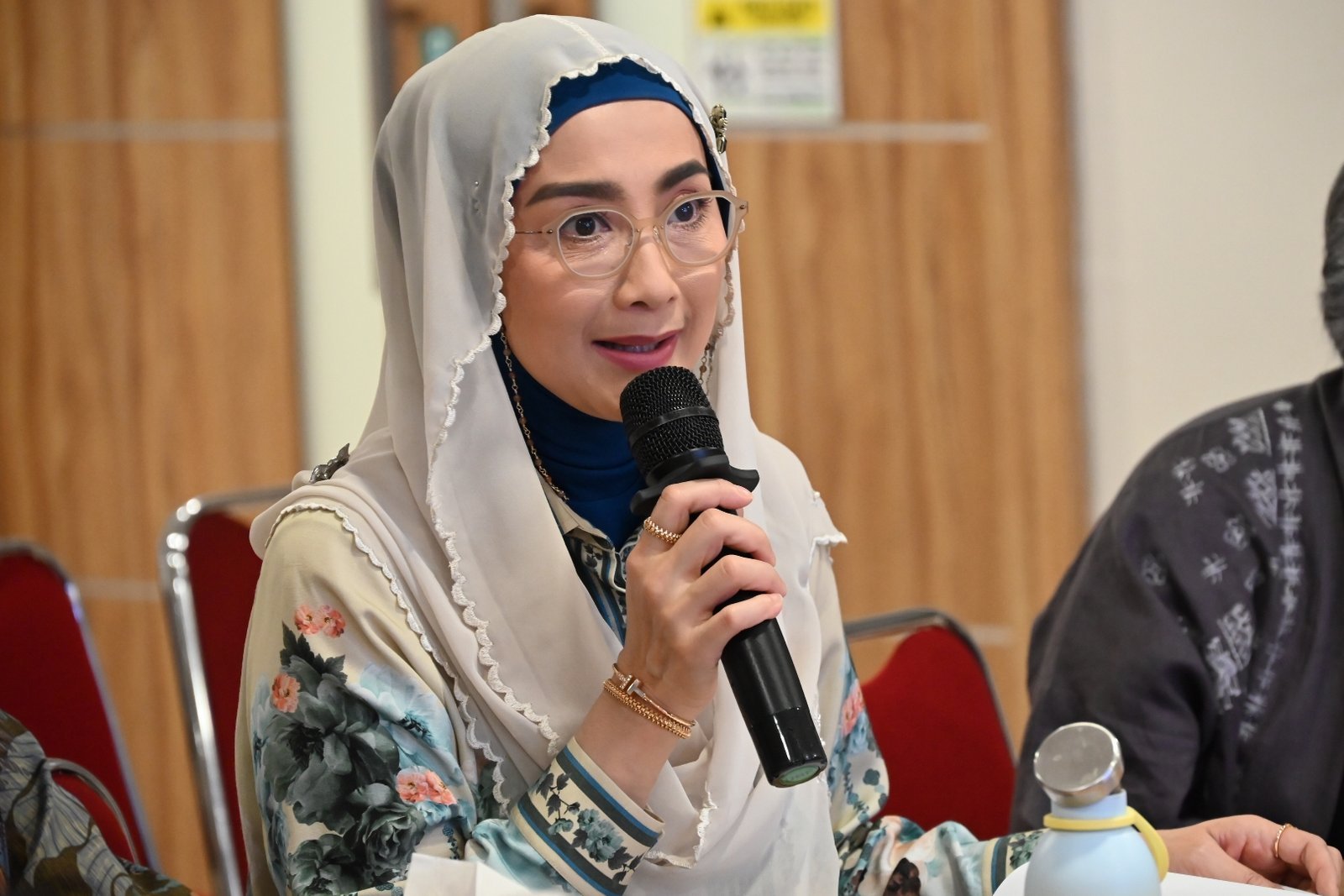 BURT DPR Dorong Peningkatan Kepercayaan Publik terhadap Layanan Kesehatan Domestik