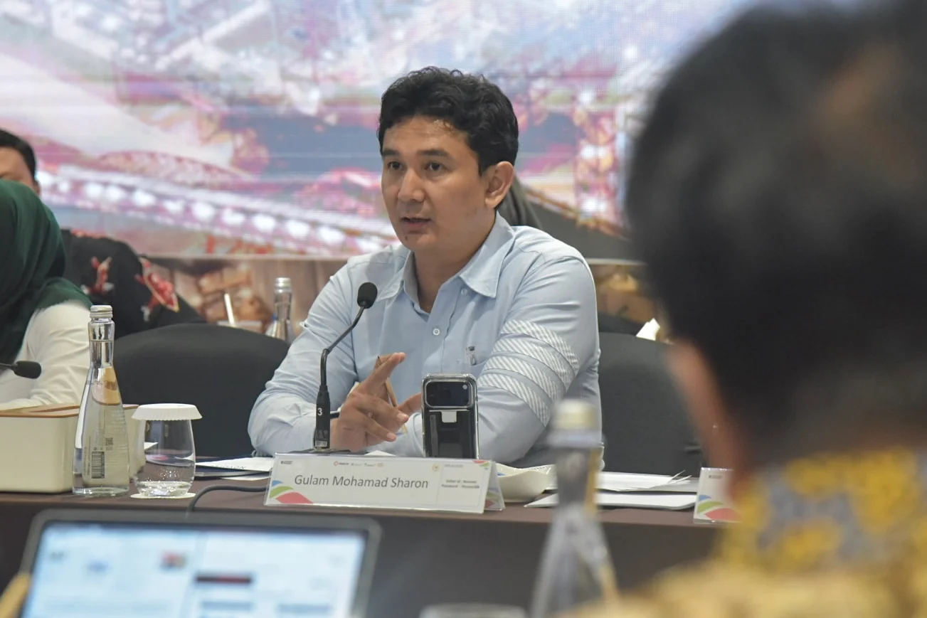 Gulam Mohamad Sharon (DPR) Minta Perusahaan Tambang di Kalbar Sisihkan Keuntungan untuk Fasilitas Publik, Beasiswa Jadi Prioritas