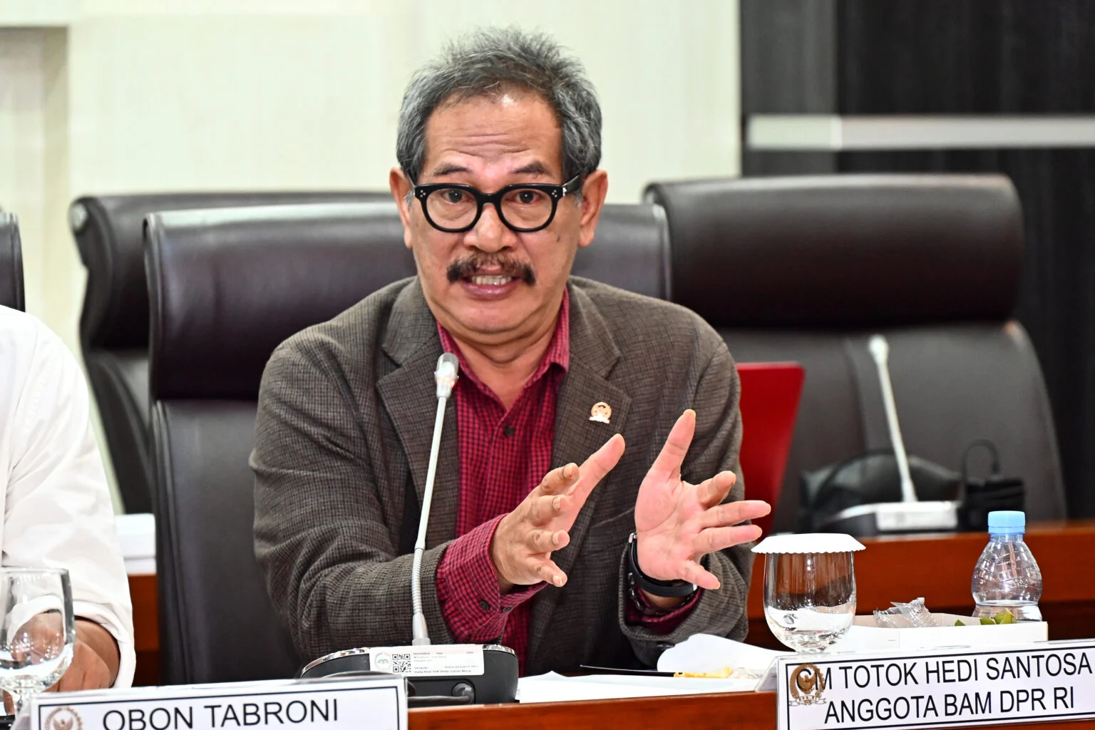 Upah Tinggi Bukan Sebab PHK! DPR Bongkar Data Jawa Tengah, Totok Santosa: Negara Belum Jelas Berpihak ke Buruh atau Industri